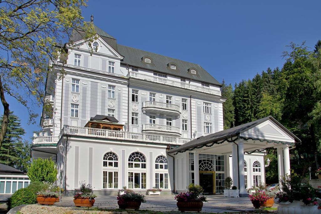 Esplanade And Golf Mariënbad