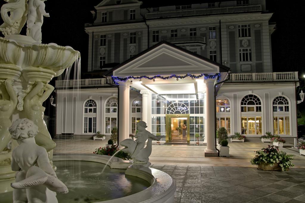 Esplanade And Golf Mariënbad